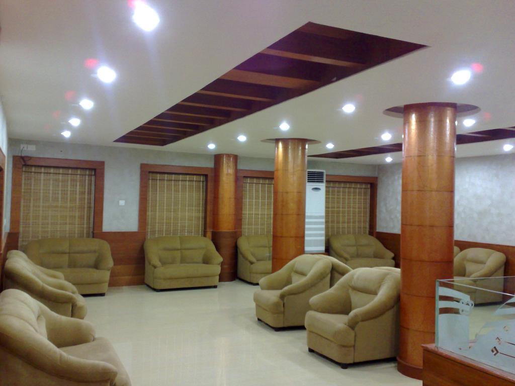 Kpm Regency Ξενοδοχείο Palakkad Δωμάτιο φωτογραφία